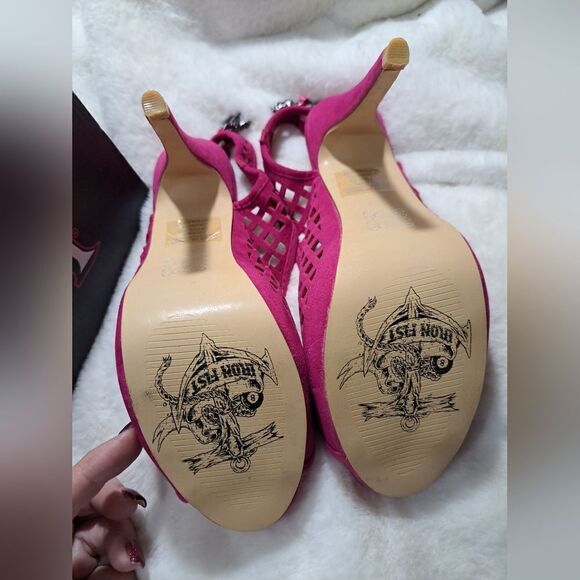 NIB Iron Fist High & Dry Platform - Picture 7 of 8